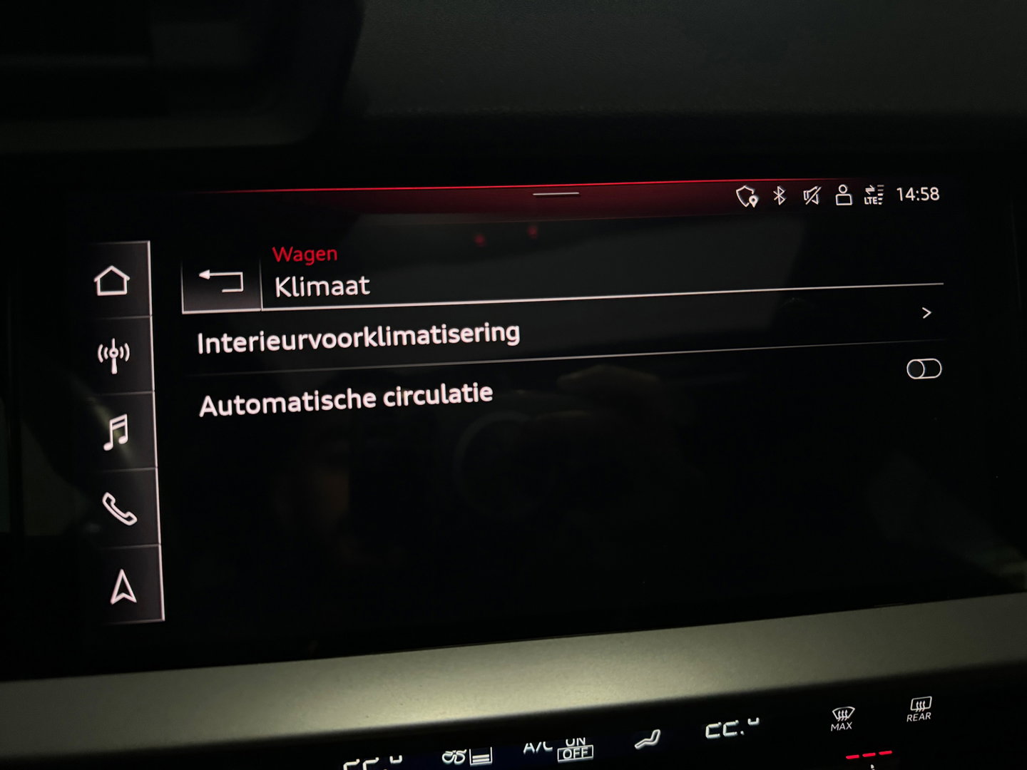 Audi A3 Sportback 45 TFSI e S Line Pano|Keyless|Dodehoek|ACC