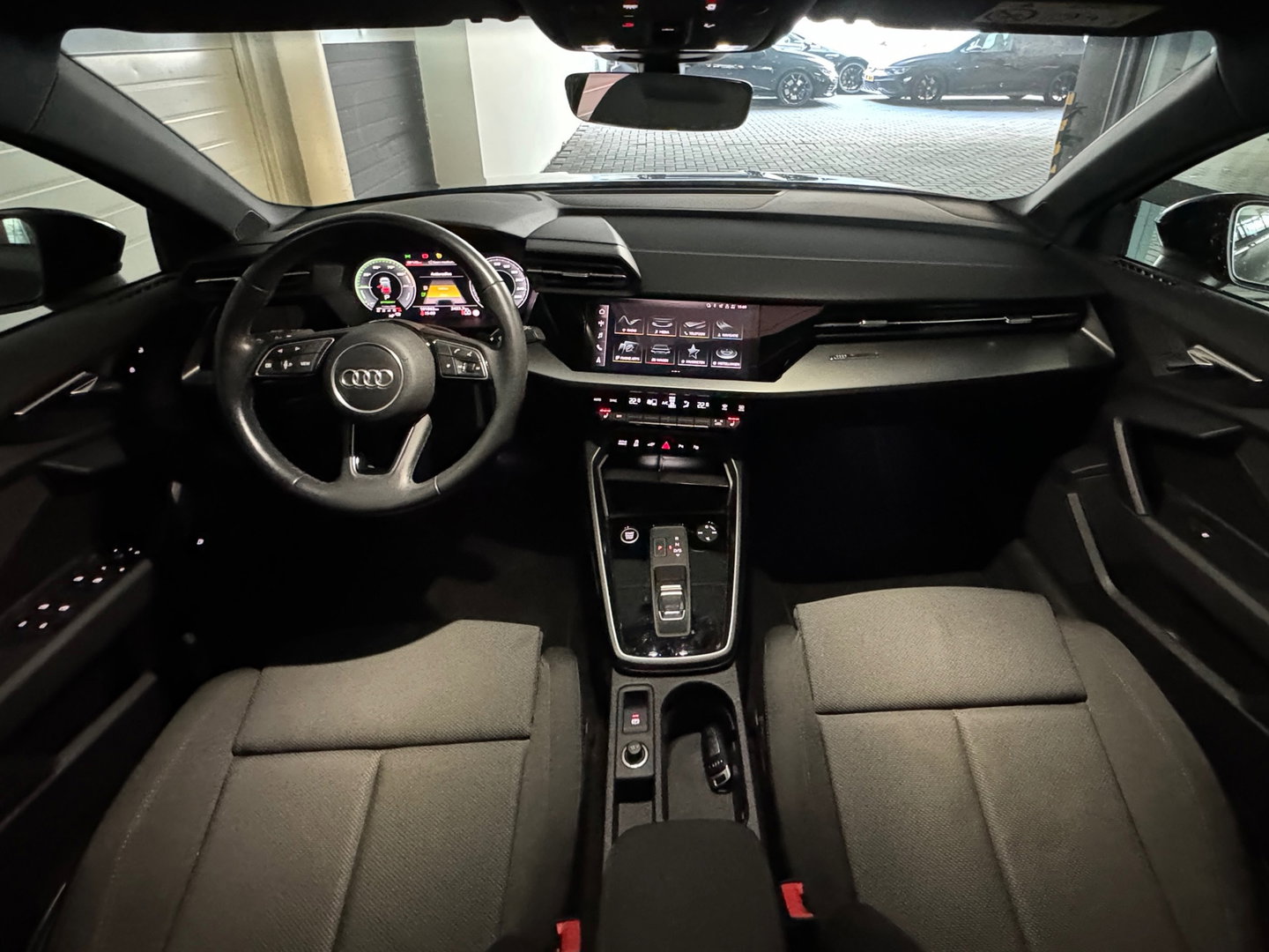 Audi A3 Sportback 45 TFSI e S Line Pano|Keyless|Dodehoek|ACC