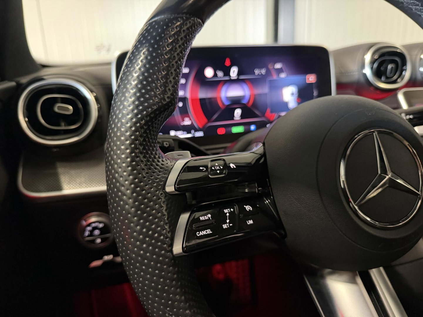 Mercedes-Benz C-Klasse Estate 300 e AMG Line Pano Sfeer Leer NAP