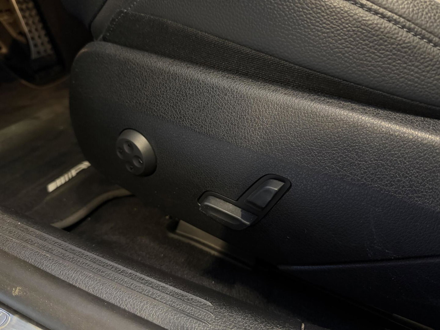 Mercedes-Benz C-Klasse Estate 300 e AMG Line Pano Sfeer Leer NAP