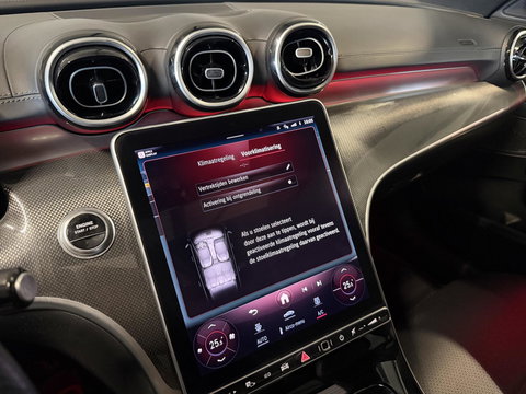 Mercedes-Benz C-Klasse Estate 300 e AMG Line Pano Sfeer Leer NAP