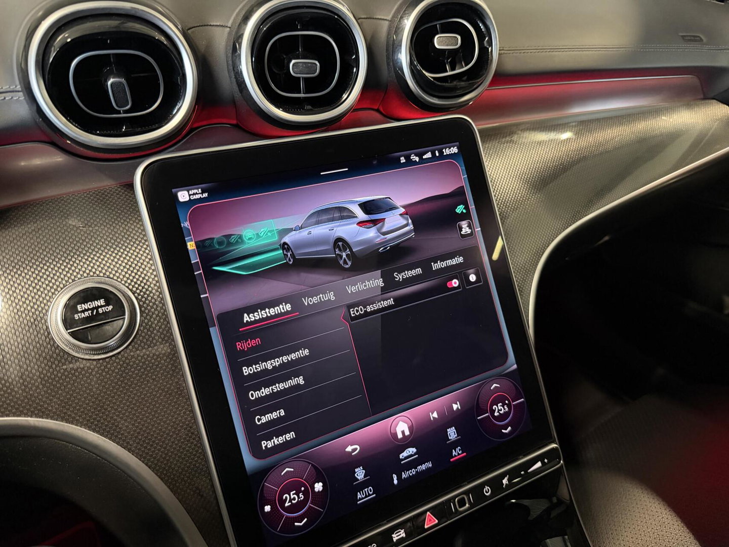 Mercedes-Benz C-Klasse Estate 300 e AMG Line Pano Sfeer Leer NAP