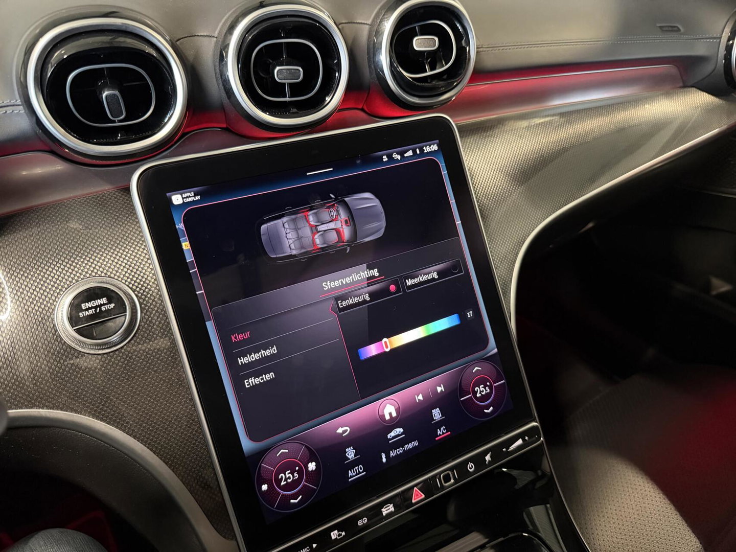 Mercedes-Benz C-Klasse Estate 300 e AMG Line Pano Sfeer Leer NAP