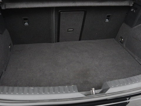 SEAT Leon 1.4 TSI eHybrid PHEV Xcellence | SOH 100% | Stoel & stuurverwarming | Sfeerverlichting | Keyless | Navigatie | Park Assist | Cruise control | Digital Cockpit | Climate control | Plug In