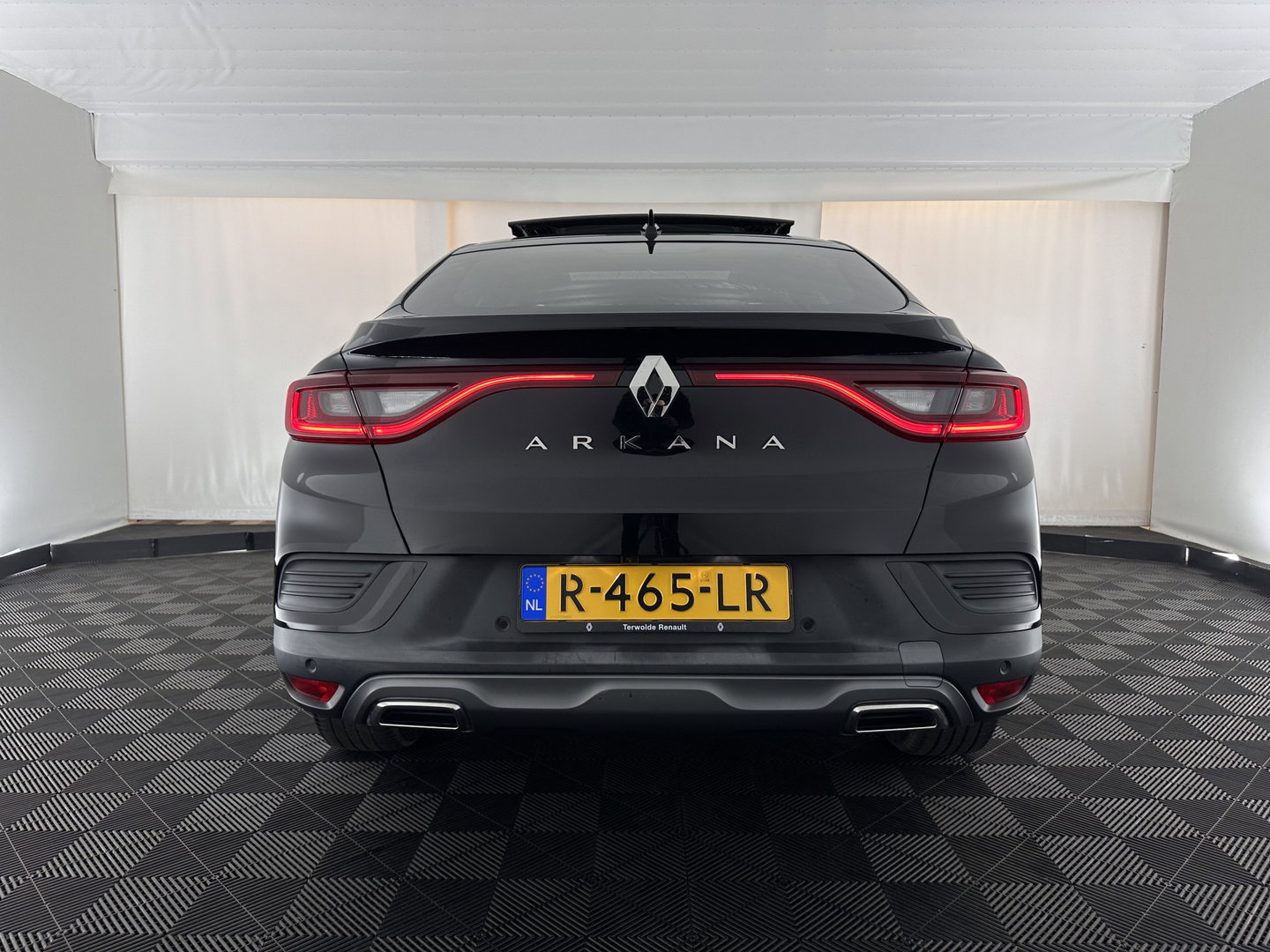 Renault Arkana 1.6 E-Tech Hybrid 145 R.S. Line (INCL.BTW) Aut. *PANO | ADAPTIVE-CRUISE | LEATHER | FULL-LED | BLINDSPOT | CAMERA | HEATED-SPORTSEATS | KEYLESS | AMBIENT-LIGHT | DIGI-COCKPIT | PRIVACY-GLASS | NAVI-FULLMAP | ECC | PDC | 18'