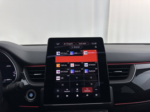 Renault Arkana 1.6 E-Tech Hybrid 145 R.S. Line (INCL.BTW) Aut. *PANO | ADAPTIVE-CRUISE | LEATHER | FULL-LED | BLINDSPOT | CAMERA | HEATED-SPORTSEATS | KEYLESS | AMBIENT-LIGHT | DIGI-COCKPIT | PRIVACY-GLASS | NAVI-FULLMAP | ECC | PDC | 18'