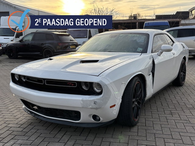 Dodge Challenger - 5.7 V8 Hemi 2016 LEES BESCHRIJVING