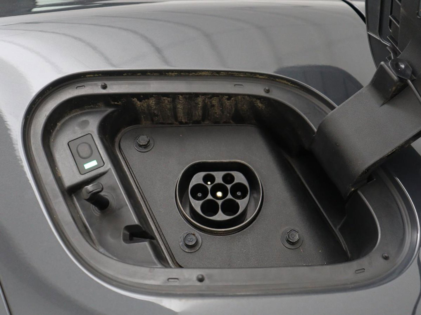 Kia Sportage 1.6 T-GDi Plug-in Hybrid AWD DynamicLine | Adaptive cruise | Camera | Carplay | Navigatie | Digital Cockpit | 19'' | Climate control | Full LED | Parkeerhulp | PHEV | Plug In