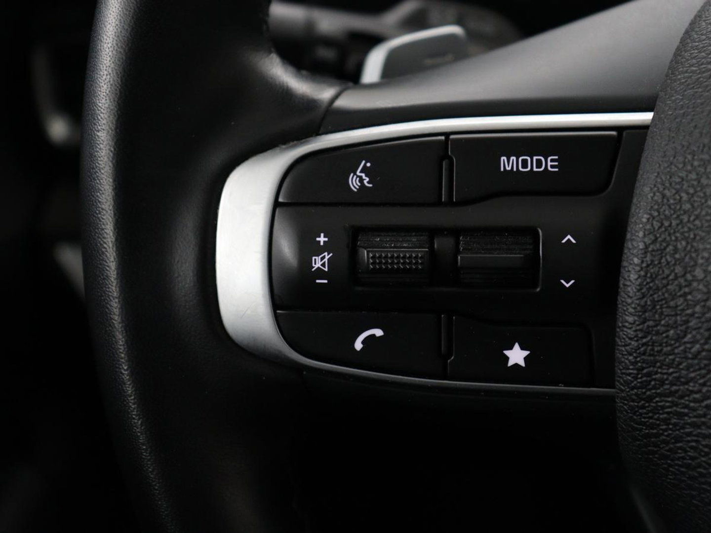 Kia Sportage 1.6 T-GDi Plug-in Hybrid AWD DynamicLine | Adaptive cruise | Camera | Carplay | Navigatie | Digital Cockpit | 19'' | Climate control | Full LED | Parkeerhulp | PHEV | Plug In