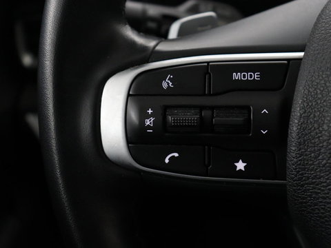 Kia Sportage 1.6 T-GDi Plug-in Hybrid AWD DynamicLine | Adaptive cruise | Camera | Carplay | Navigatie | Digital Cockpit | 19'' | Climate control | Full LED | Parkeerhulp | PHEV | Plug In