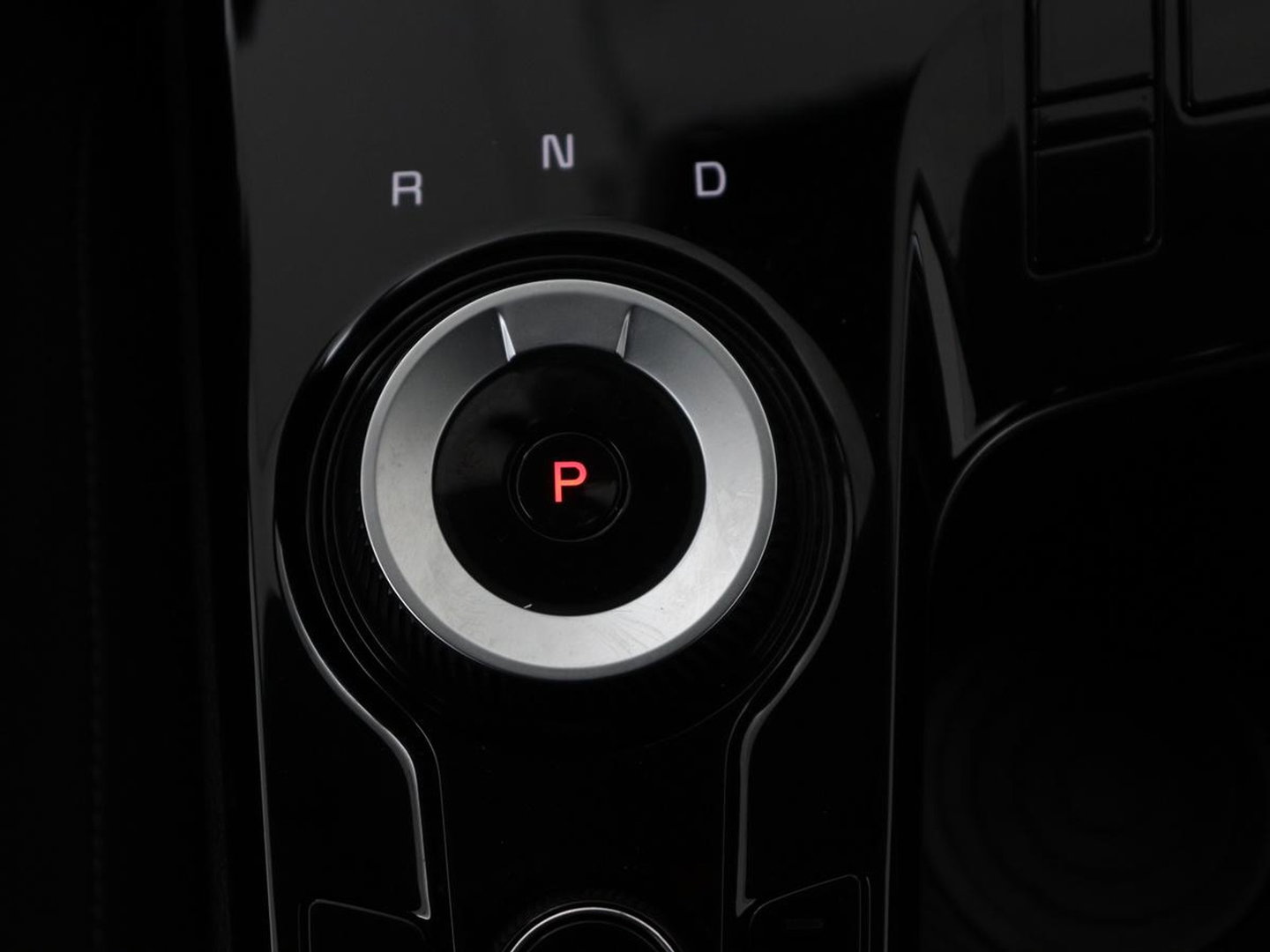 Kia Sportage 1.6 T-GDi Plug-in Hybrid AWD DynamicLine | Adaptive cruise | Camera | Carplay | Navigatie | Digital Cockpit | 19'' | Climate control | Full LED | Parkeerhulp | PHEV | Plug In