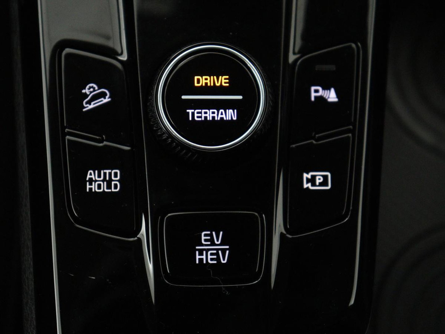 Kia Sportage 1.6 T-GDi Plug-in Hybrid AWD DynamicLine | Adaptive cruise | Camera | Carplay | Navigatie | Digital Cockpit | 19'' | Climate control | Full LED | Parkeerhulp | PHEV | Plug In