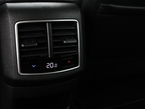 Kia Sportage 1.6 T-GDi Plug-in Hybrid AWD DynamicLine | Adaptive cruise | Camera | Carplay | Navigatie | Digital Cockpit | 19'' | Climate control | Full LED | Parkeerhulp | PHEV | Plug In