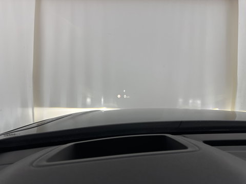 Land Rover Range Rover Velar 2.0 P300 Turbo AWD R-Dynamic HSE Aut. *PANO | HEAD-UP | LEATHER | MATRIX-LED | MEMORY-PACK | BLINDSPOT | MERIDIAN-SURROUND | DIGI-COCKPIT | CAMERA | KEYLESS | HEATED-COMFORTSEATS | PRIVACYGLASS | SHIFTPADDLES | TOWBAR | 22"A