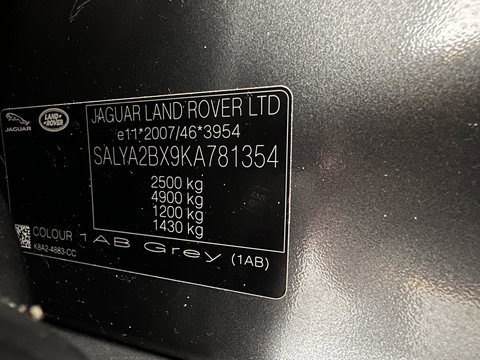 Land Rover Range Rover Velar 2.0 P300 Turbo AWD R-Dynamic HSE Aut. *PANO | HEAD-UP | LEATHER | MATRIX-LED | MEMORY-PACK | BLINDSPOT | MERIDIAN-SURROUND | DIGI-COCKPIT | CAMERA | KEYLESS | HEATED-COMFORTSEATS | PRIVACYGLASS | SHIFTPADDLES | TOWBAR | 22"A