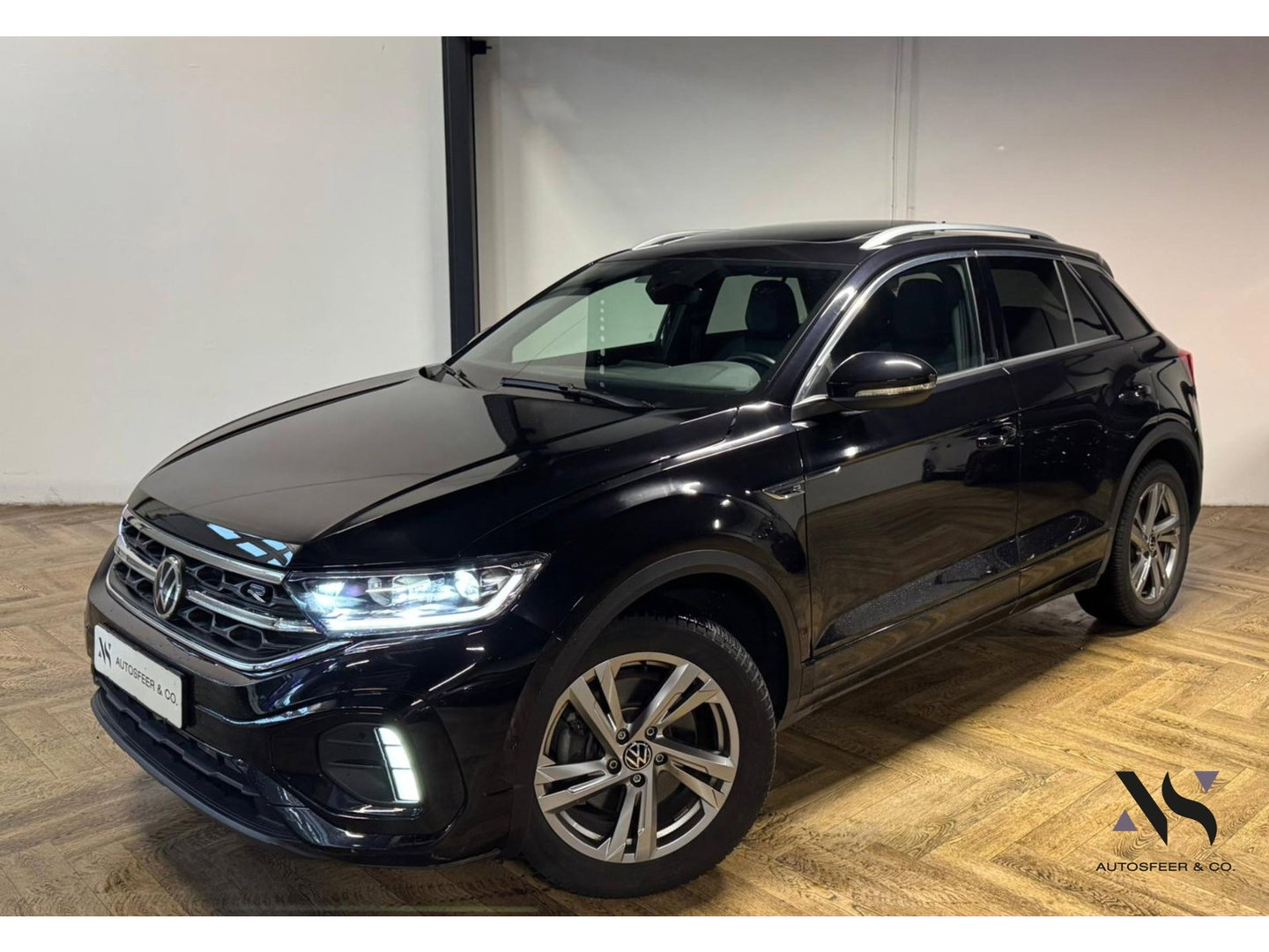 Volkswagen T-Roc 2.0 TSI 4Motion R-Line PANO KEYLESS CAM