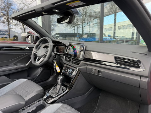 Volkswagen T-Roc Cabrio 1.5 TSI R-Line 150PK ACC|Carplay|IQ-lights|Virtiual-Cockpit|Camera