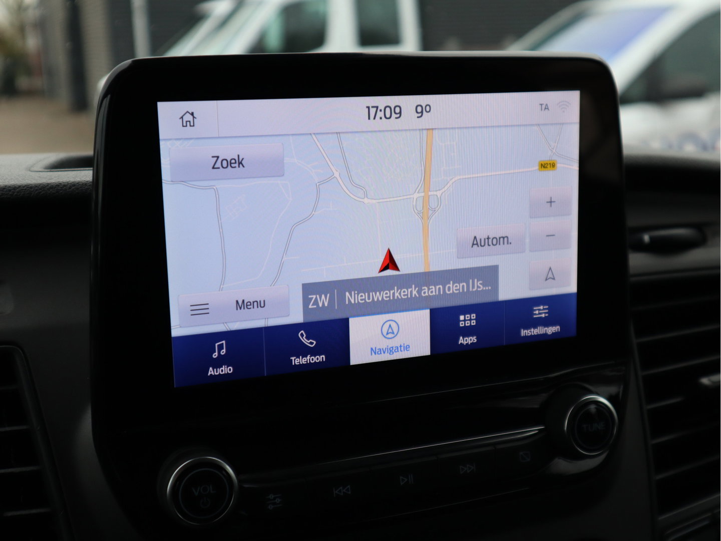 Ford Transit Custom 280 2.0 TDCI 130pk Euro 6 - DC 5 Pers. - Trekhaak - Airco - Navi