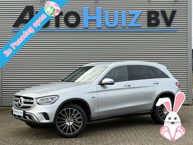 Mercedes-Benz GLC - 300e 4MATIC Advantage Carplay Stoelverwarming Achteruitrijcamera LED 20 inch