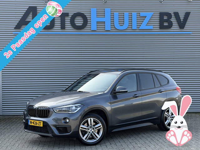 BMW X1 - xDrive20i High Executive Leder Panoramadak Trekhaak 2000 KG Trekgewicht! LED Stoelverwarming Keyless Entry