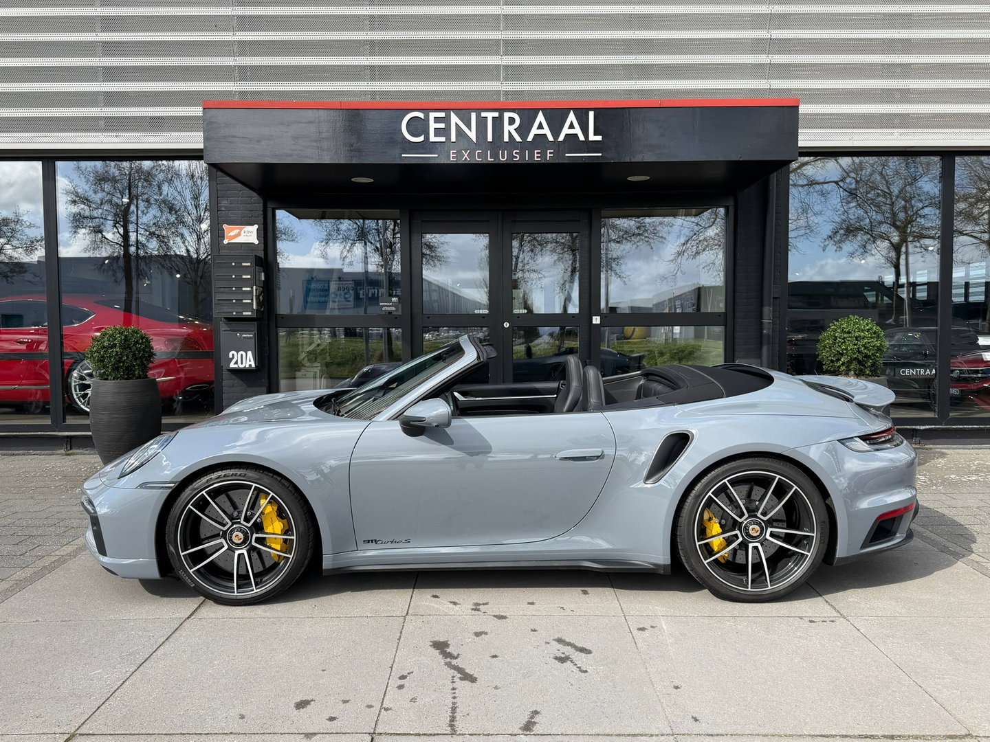 Porsche 911 Cabrio 3.8 Turbo S 650PK|Keramisch|Keyless|Carbon|18-weg|Matrix