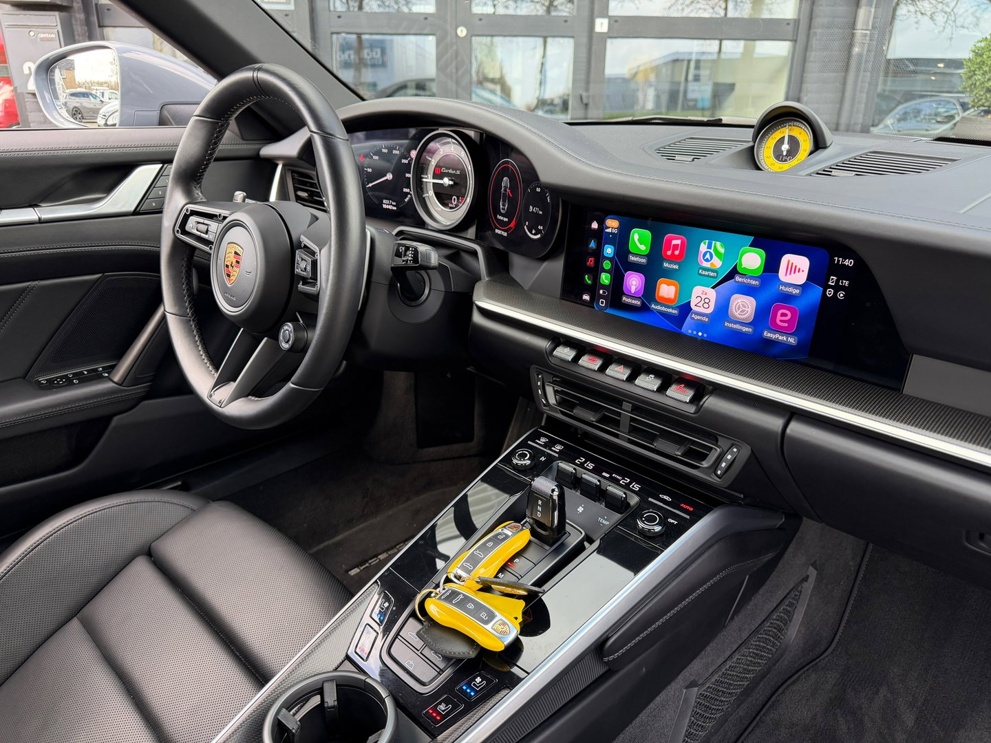 Porsche 911 Cabrio 3.8 Turbo S 650PK|Keramisch|Keyless|Carbon|18-weg|Matrix