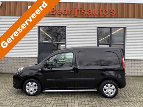 Renault Kangoo 1.5 Blue dCi 95 Work Edition / vaste prijs rijklaar € 13.950 ex btw / bpm vrij / euro 6 / 12.515 km NAP! / 6 versnellingen / trekhaak / airco / cruise / zwart metallic