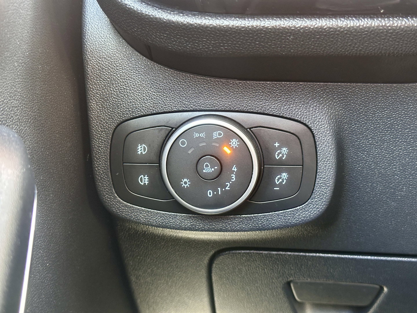 Ford Fiesta 1.0 ST-Line | Cruise Control | Apple Carplay | Android Auto | Stoel-Stuurverwarming | Parkeersensoren Achter | Rijmodusregeling