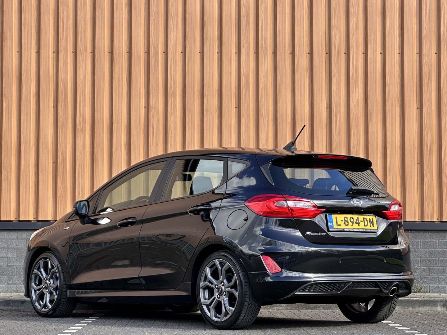 Ford Fiesta 1.0 ST-Line | Cruise Control | Apple Carplay | Android Auto | Stoel-Stuurverwarming | Parkeersensoren Achter | Rijmodusregeling