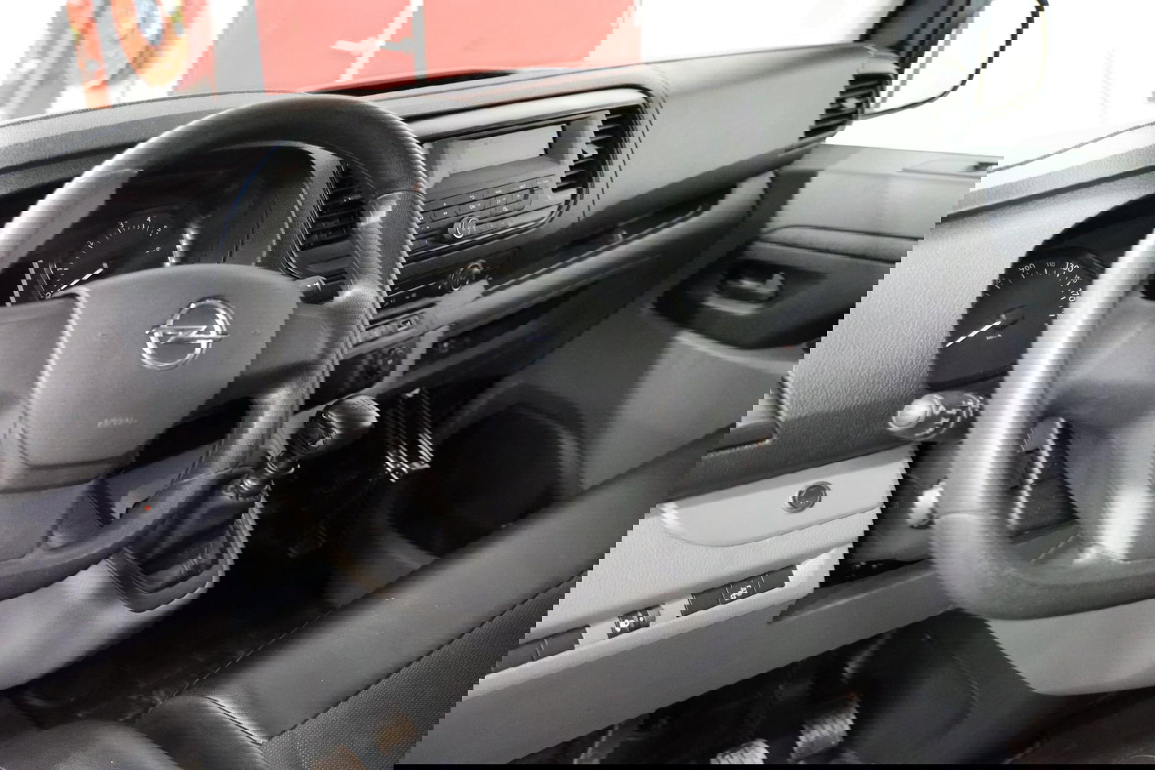 Opel Vivaro 1.5 CDTI L2H1 LANG IMPERIAAL EN TREKHAAK