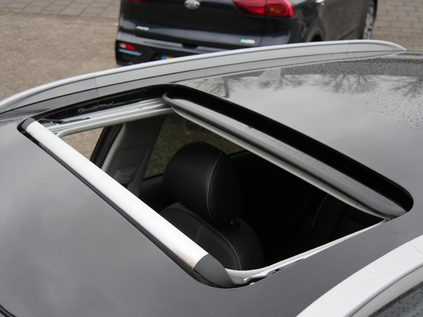 Kia e-Niro 64kWh/ SOH 100%/ EXECUTIVELINE/ SCHUIFDAK