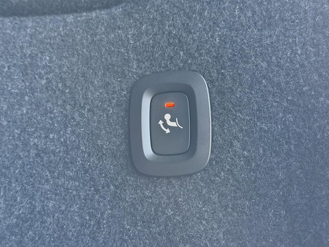 Volvo XC40 1.5 T4 Recharge R-Design |Cam|Led|Winterpakket|Trekhaak