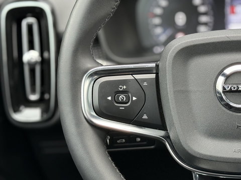 Volvo XC40 1.5 T4 Recharge R-Design |Pano|H/K|Winterpakket|360Cam|Trekhaak
