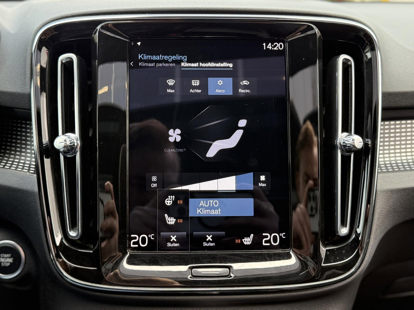 Volvo XC40 1.5 T4 Recharge R-Design |Pano|H/K|Winterpakket|360Cam|Trekhaak