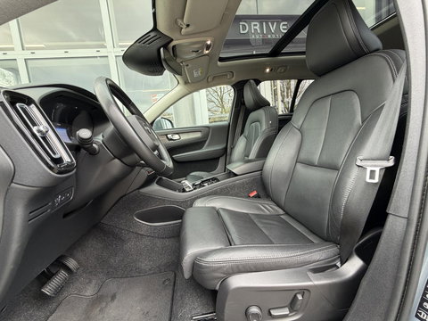 Volvo XC40 1.5 T5 Recharge Inscription |Pano|H/K|360CAM|Leer|Memory|PilotAssist|Trekhaak|Thunder Grey
