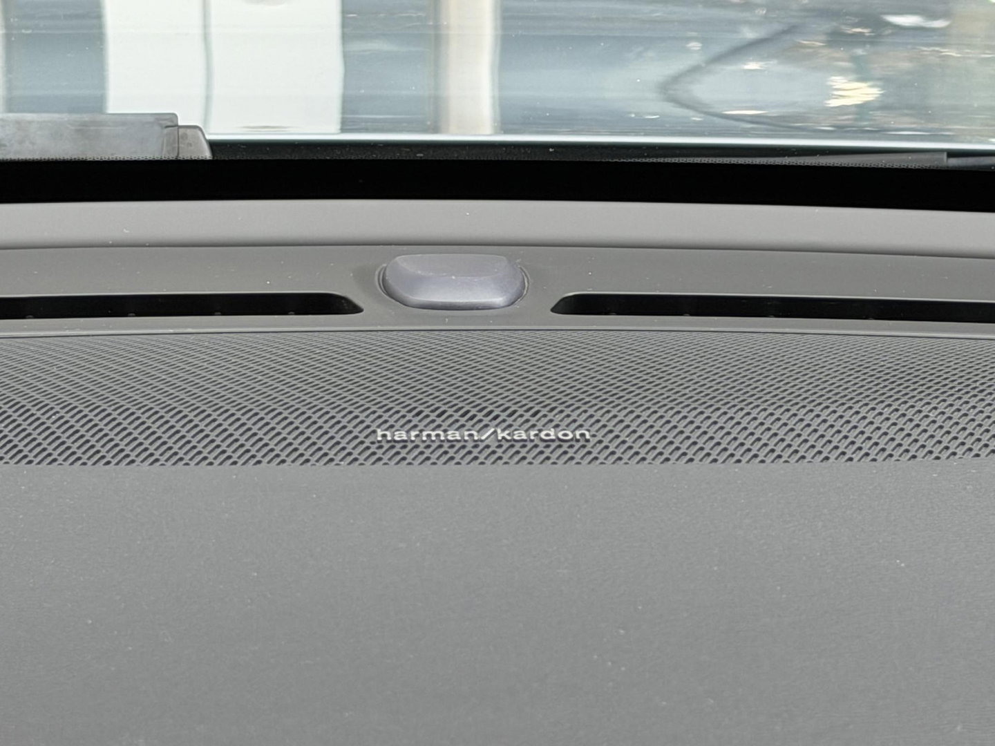 Volvo XC40 1.5 T5 Recharge Inscription |Pano|H/K|360CAM|Leer|Memory|PilotAssist|Trekhaak|Thunder Grey