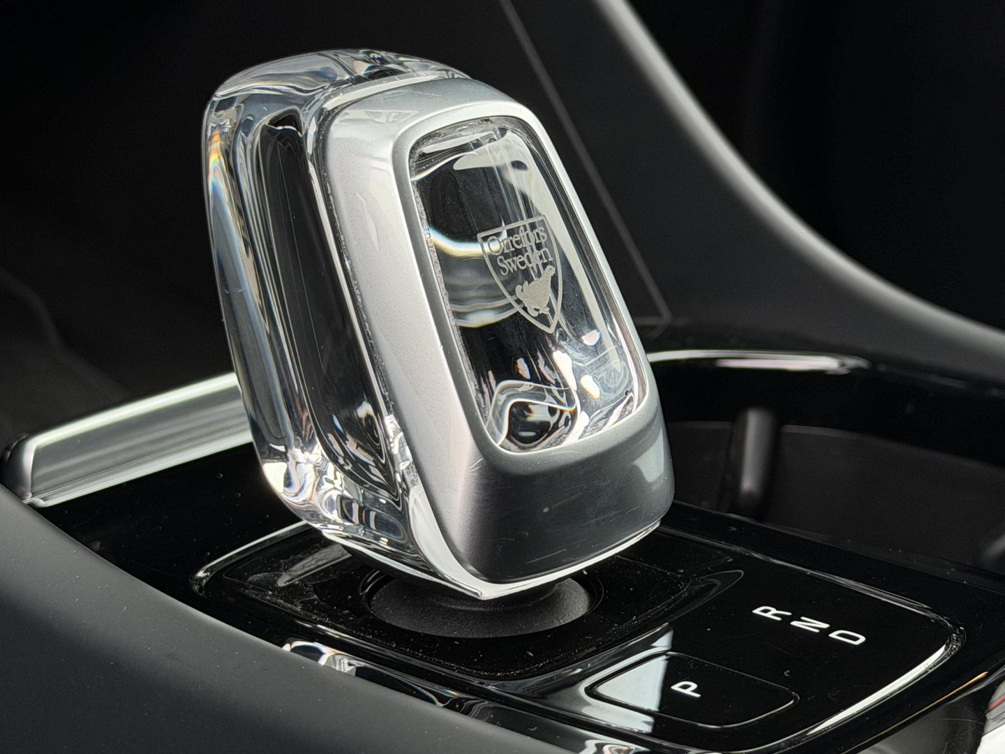 Volvo XC40 1.5 T5 Recharge Inscription |Pano|H/K|360CAM|Leer|Memory|PilotAssist|Trekhaak|Thunder Grey