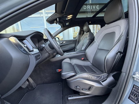 Volvo XC60 2.0 T8 Plug-in hybrid AWD Ultimate Dark |Pano|Luchtvering|Bowers & Wilkins|21"