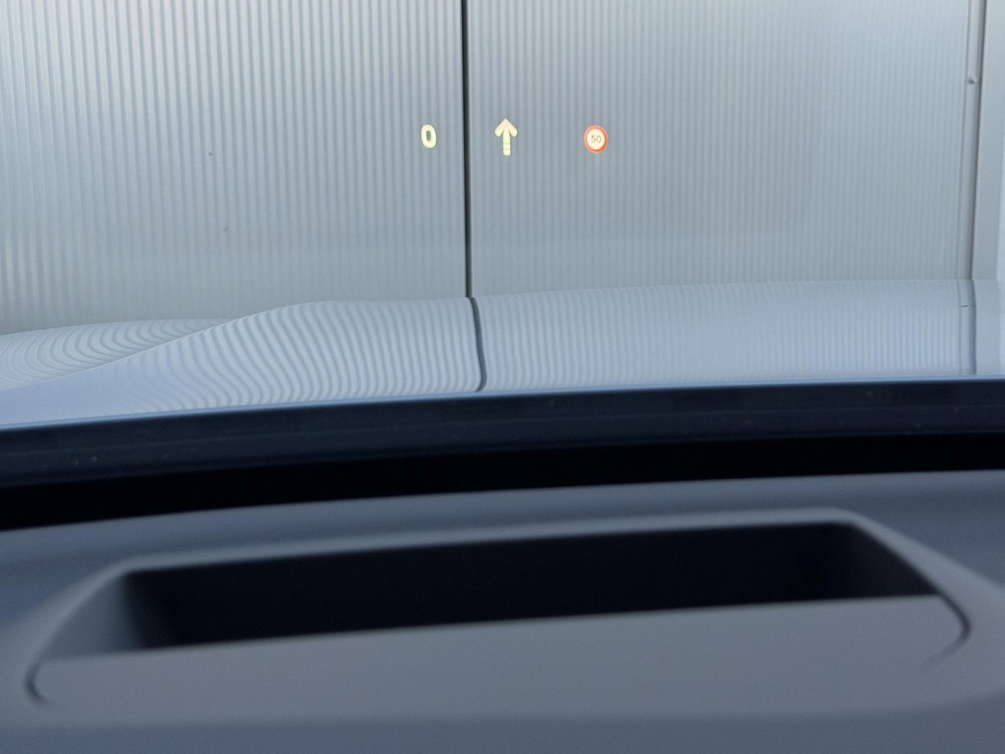 Volvo XC60 2.0 T8 Plug-in hybrid AWD Ultimate Dark |Pano|Luchtvering|Bowers & Wilkins|21"