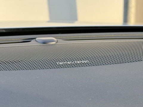 Volvo V60 2.0 T8 Recharge 390PK AWD R-Design |Pano|H/K|360CAM|AutoPilot|Trekhaak