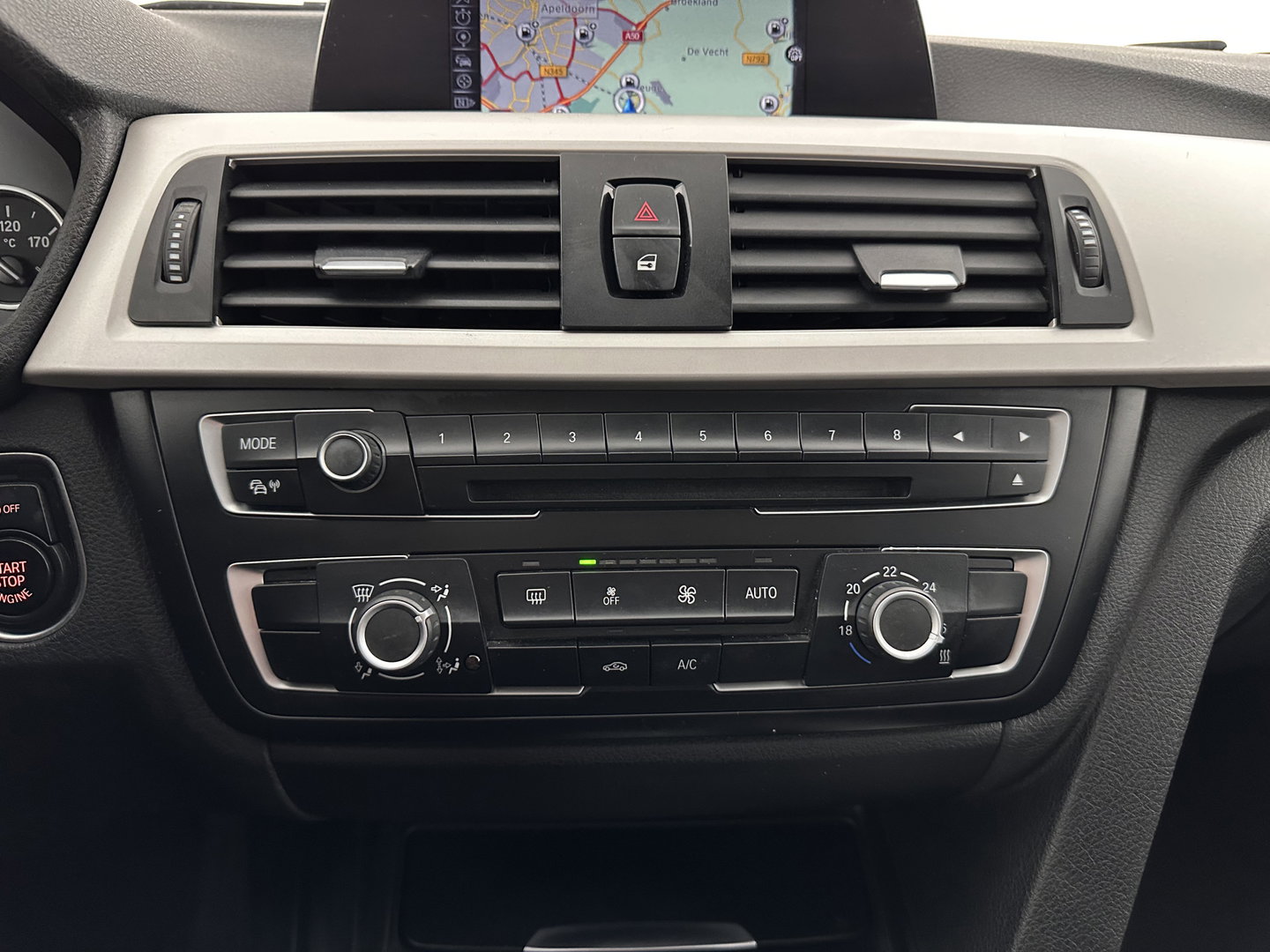 BMW 3 Serie Touring 316i Business Aut. *NAVI-FULLMAP | SPORT-SEATS | AIRCO | CRUISE | 18''ALU*