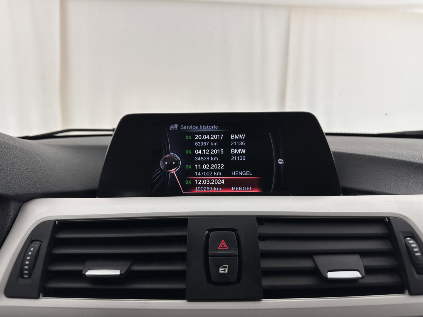 BMW 3 Serie Touring 316i Business Aut. *NAVI-FULLMAP | SPORT-SEATS | AIRCO | CRUISE | 18''ALU*