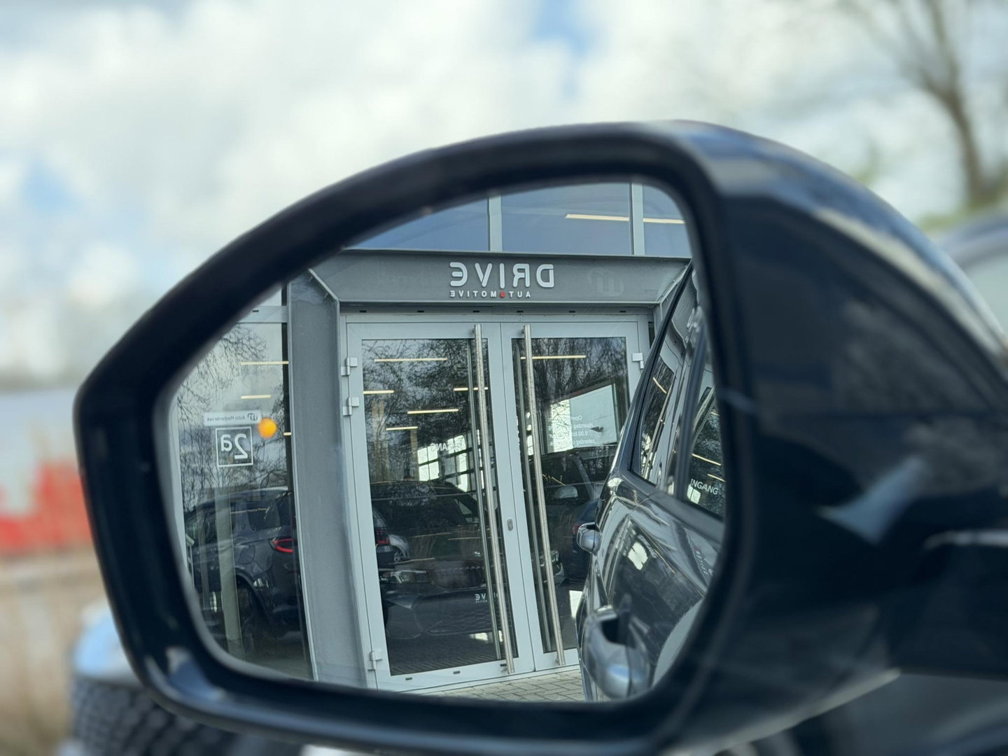 Land Rover Discovery Sport P300e 1.5 R-Dynamic SE |Pano|Meridian|Winter|HUD|Trekhaak