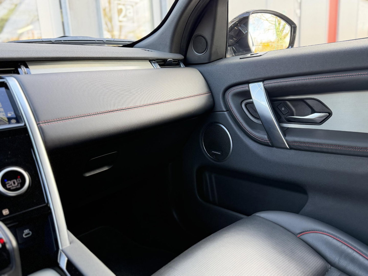 Land Rover Discovery Sport P300e 1.5 R-Dynamic SE |Pano|Meridian|Winter|HUD|Trekhaak