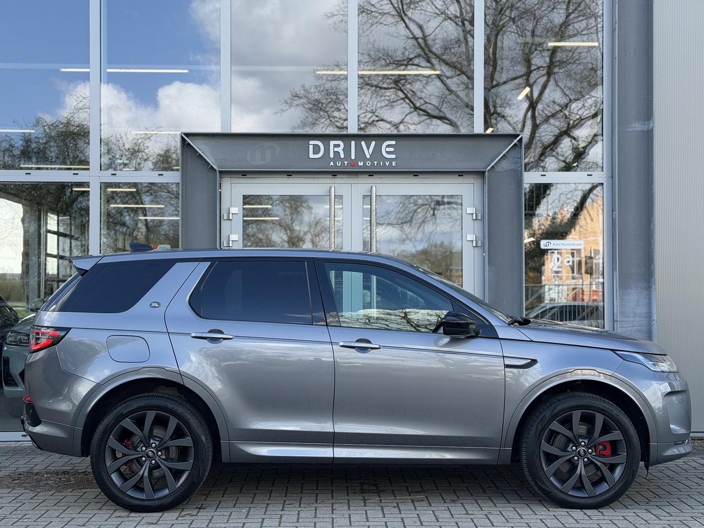 Land Rover Discovery Sport P300e 1.5 R-Dynamic SE |Pano|Meridian|Winter|HUD|Trekhaak
