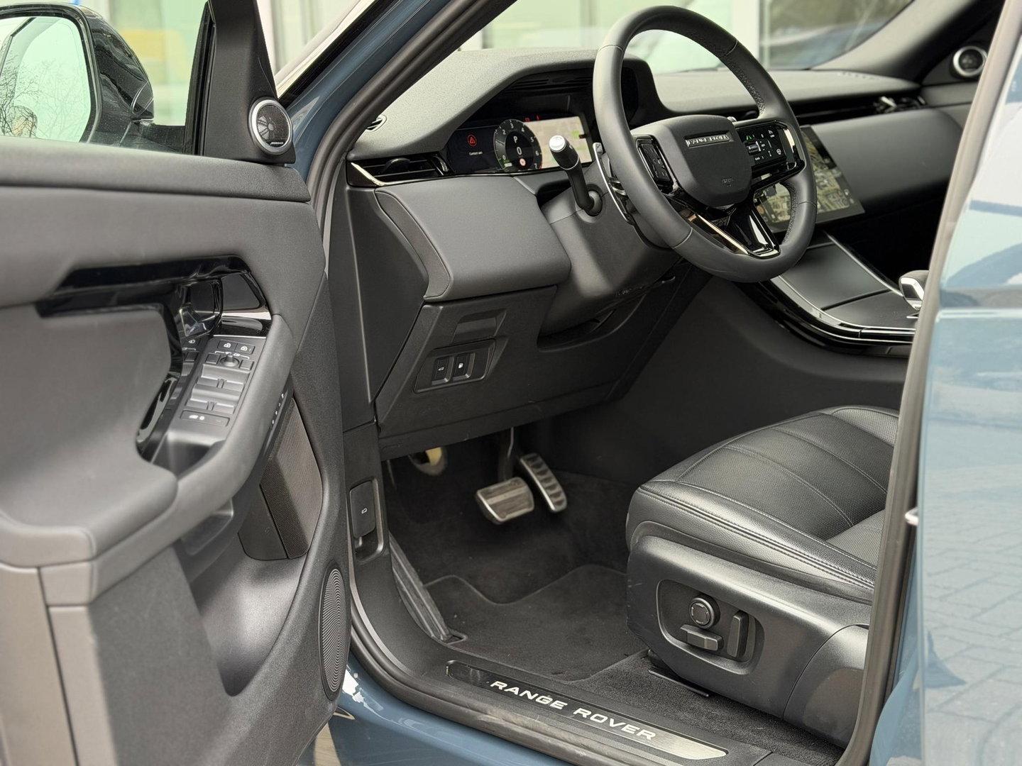 Land Rover Range Rover Evoque 1.5 P300e PHEV AWD R-Dynamic SE FACELIFT|Schuif/kantel|Meridian|360Cam|HUD|Winterpakket|