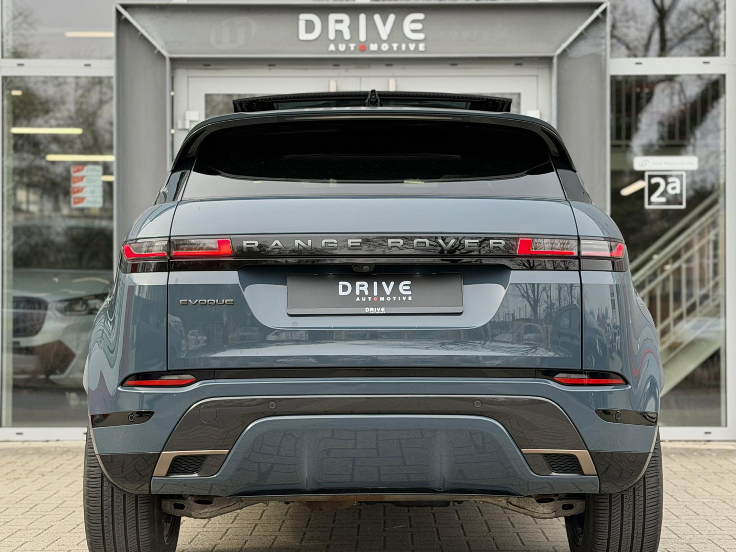 Land Rover Range Rover Evoque 1.5 P300e PHEV AWD R-Dynamic SE FACELIFT|Schuif/kantel|Meridian|360Cam|HUD|Winterpakket|