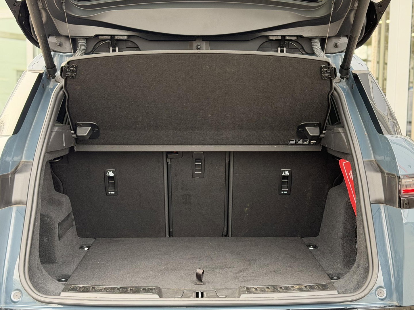 Land Rover Range Rover Evoque 1.5 P300e PHEV AWD R-Dynamic SE FACELIFT|Schuif/kantel|Meridian|360Cam|HUD|Winterpakket|