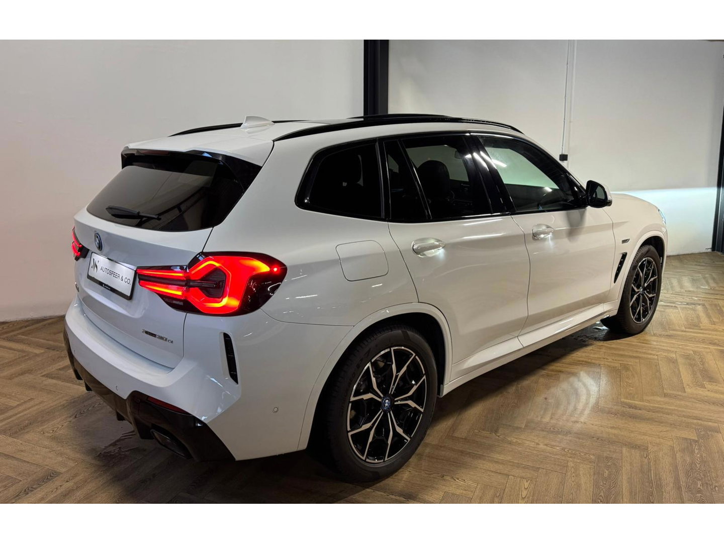 BMW X3 XDrive30e M PANO KEYLESS 360' VOL!