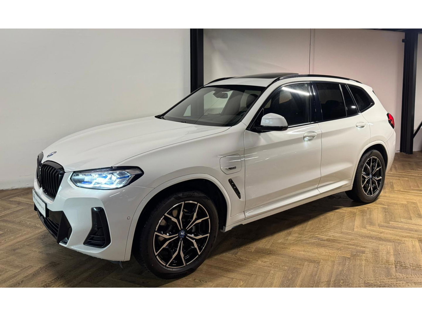 BMW X3 XDrive30e M PANO KEYLESS 360' VOL!